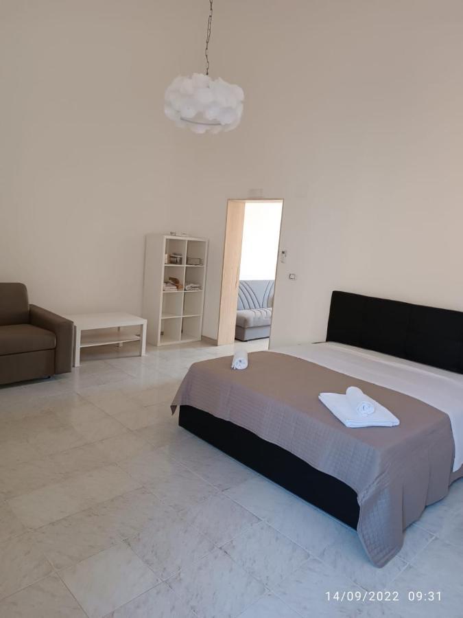 Di Fronzo Guest House T Triggiano Exterior foto