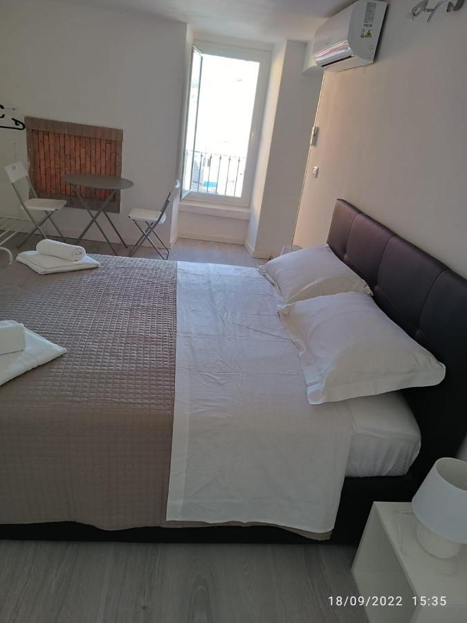 Di Fronzo Guest House T Triggiano Exterior foto
