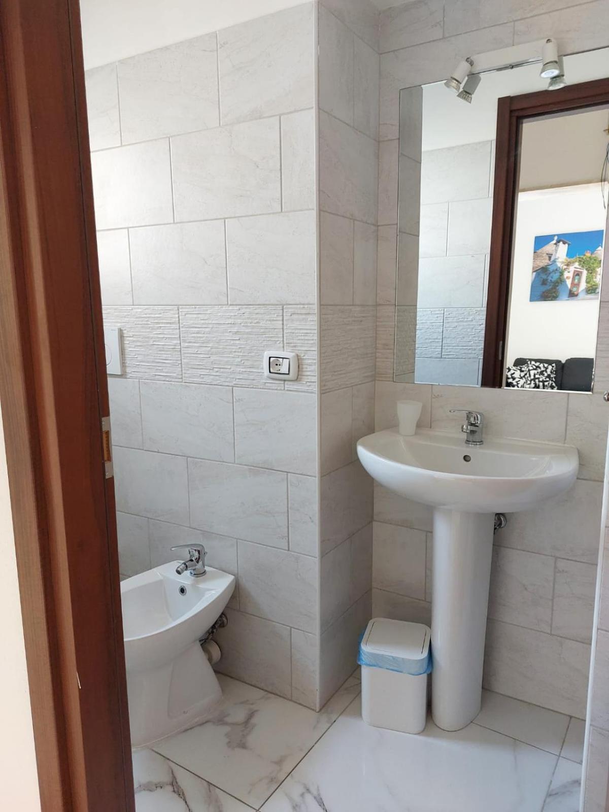 Di Fronzo Guest House T Triggiano Exterior foto